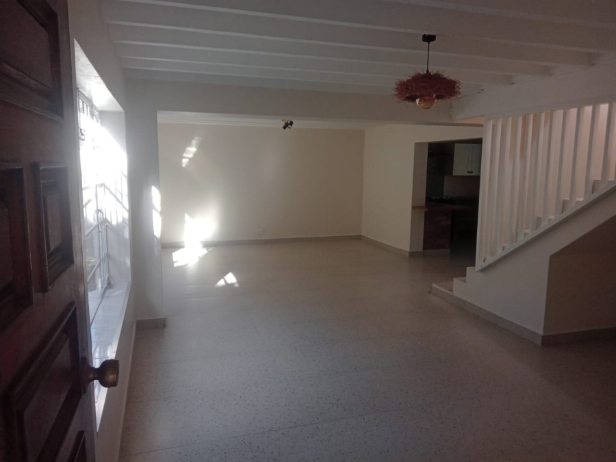 4 Bedroom Property for Sale in Noorsekloof Eastern Cape